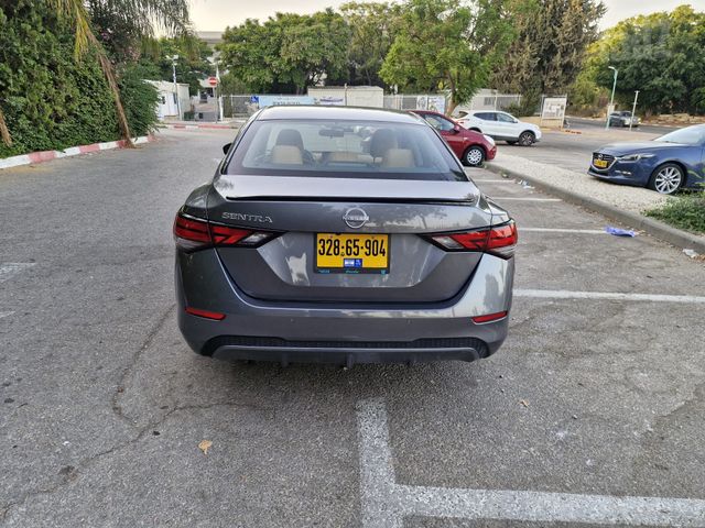 ניסאן סנטרה