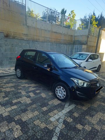 יונדאי i20