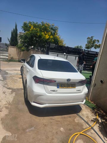 טויוטה קורולה