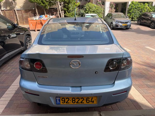 מאזדה 3