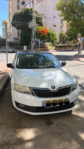מודעת רכב סקודה ראפיד