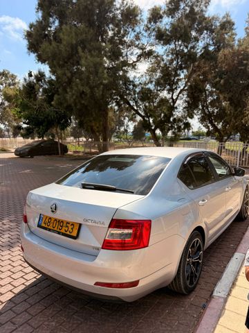 סקודה אוקטביה