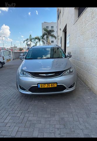 קרייזלר פסיפיקה
