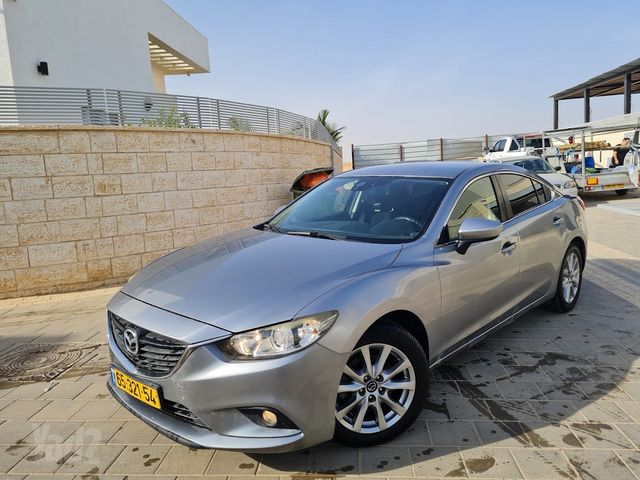 מודעת רכב מאזדה 6