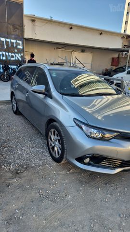 טויוטה אוריס