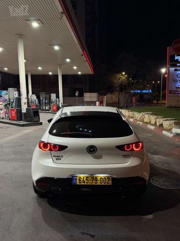 מאזדה 3