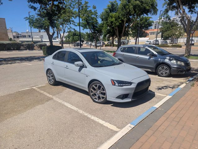 מיצובישי לנסר