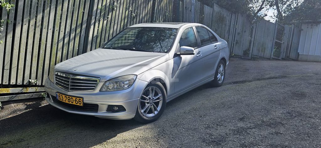 מודעת רכב מרצדס-בנץ C-class