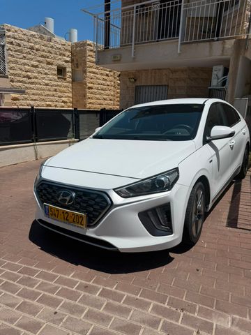 יונדאי איוניק