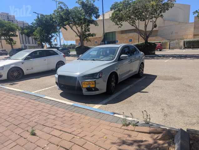 מודעת רכב מיצובישי לנסר