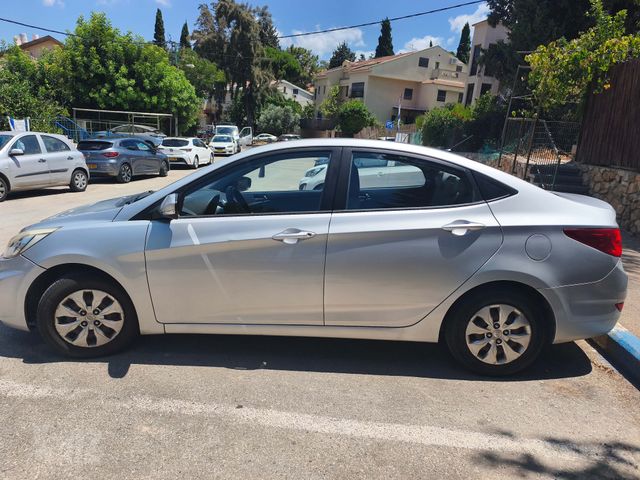 יונדאי אקסנט i25