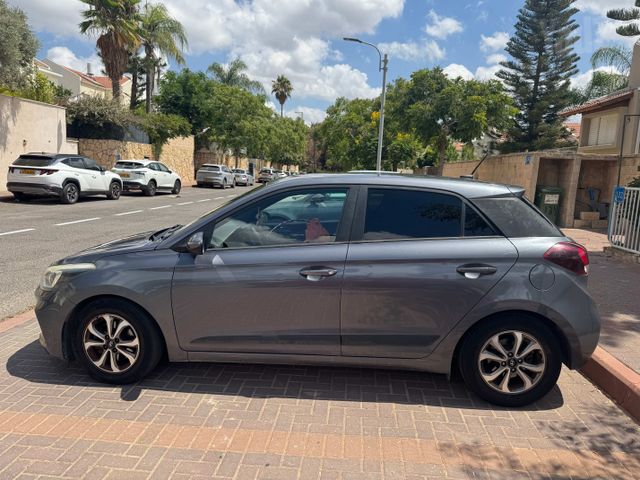 יונדאי i20