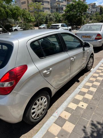 יונדאי i20