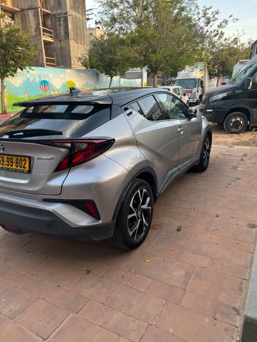 טויוטה C-HR