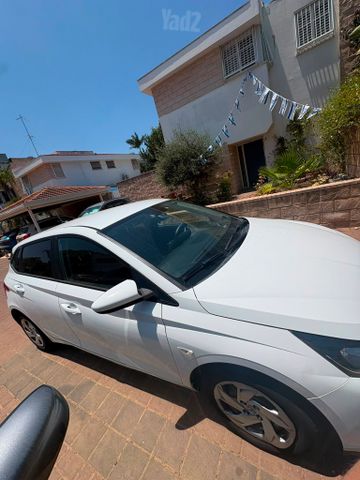 יונדאי i20