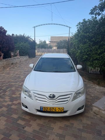 מודעת רכב טויוטה קאמרי