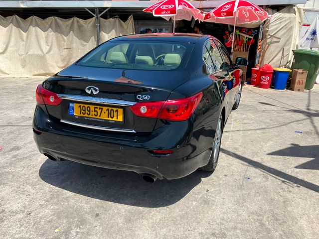 אינפיניטי Q50