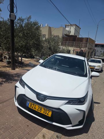 מודעת רכב טויוטה קורולה