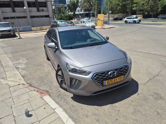 יונדאי איוניק