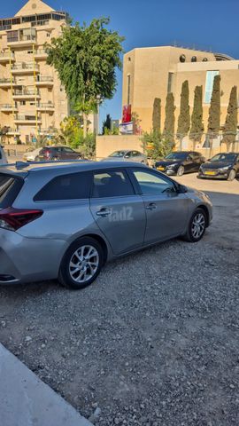מודעת רכב טויוטה אוריס