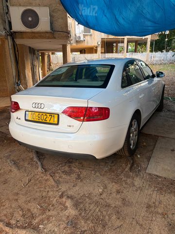 אאודי A4