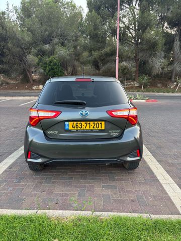 טויוטה יאריס