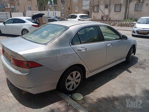 מודעת רכב הונדה אקורד