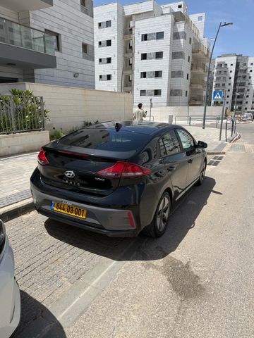 יונדאי איוניק