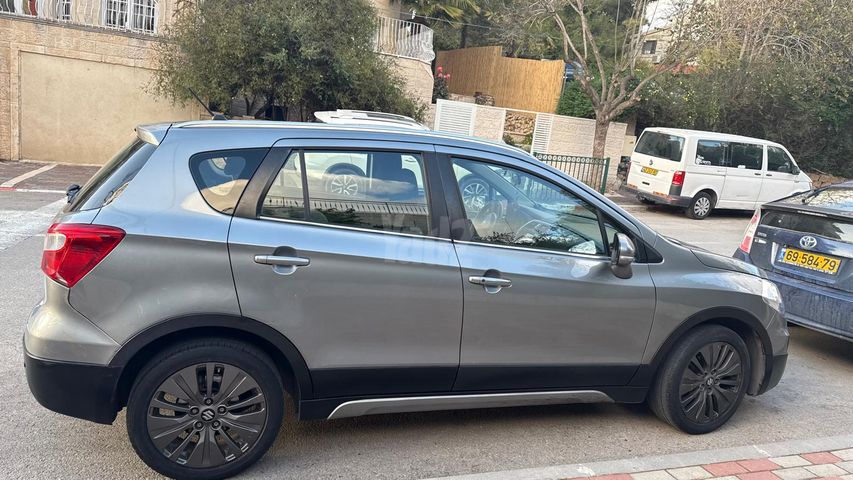 סוזוקי קרוסאובר