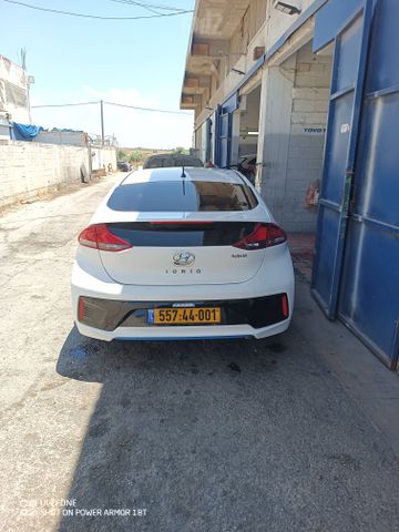 יונדאי איוניק
