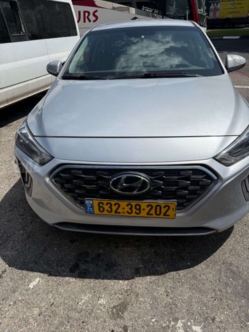 מודעת רכב יונדאי איוניק