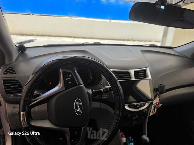 יונדאי אקסנט i25
