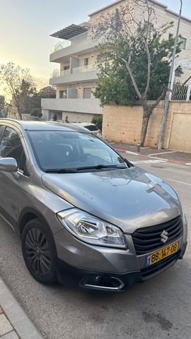 מודעת רכב סוזוקי קרוסאובר