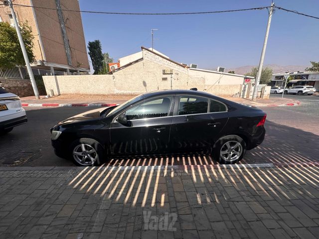 וולוו S60