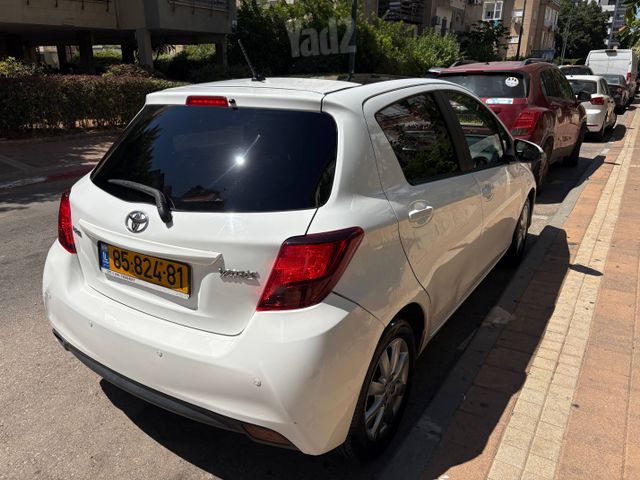 טויוטה יאריס