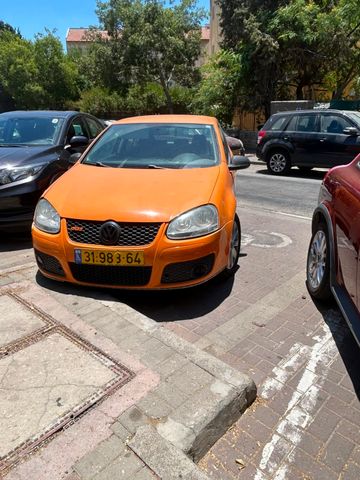 גולף Trendline אוט׳ בנזין 5 דל 1.6 (115 כ״ס)