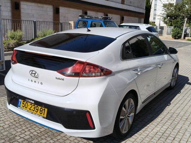 יונדאי איוניק