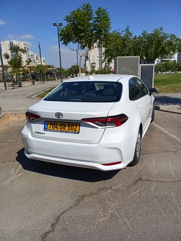 טויוטה קורולה
