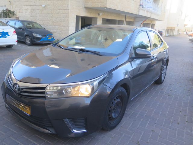 טויוטה קורולה