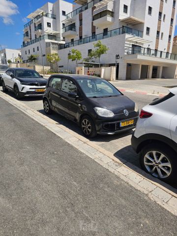 פולקסווגן אפ