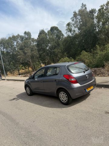מודעת רכב יונדאי i20