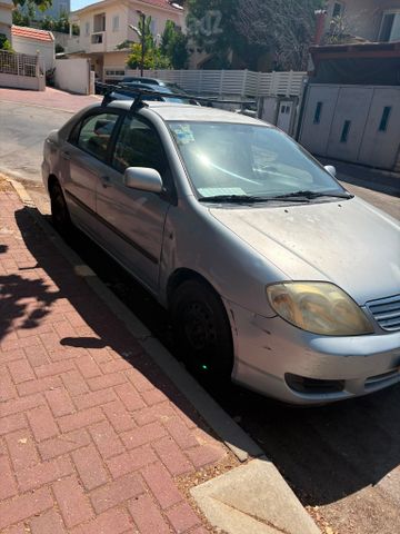 טויוטה קורולה