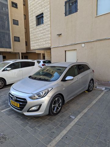 יונדאי i30