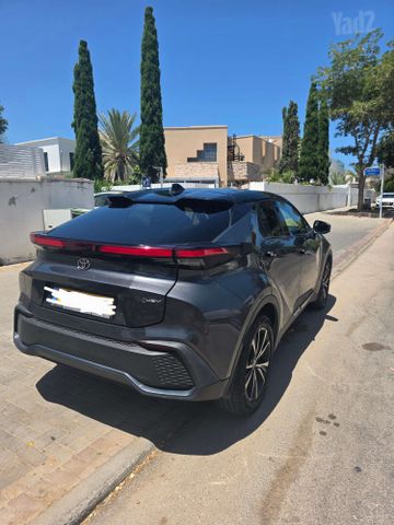 C-HR Vision היברידי אוט׳ 1.8 (98 כ״ס)