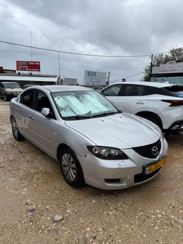 מאזדה 3