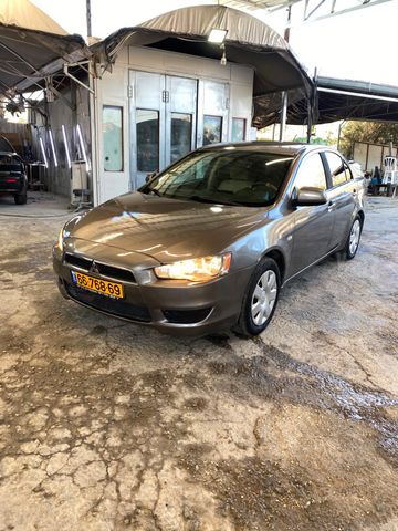 מיצובישי לנסר