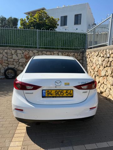 מאזדה 3
