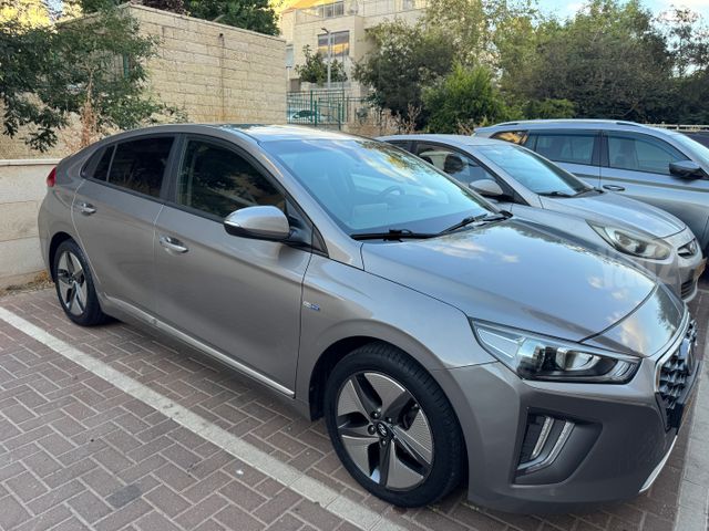 יונדאי איוניק