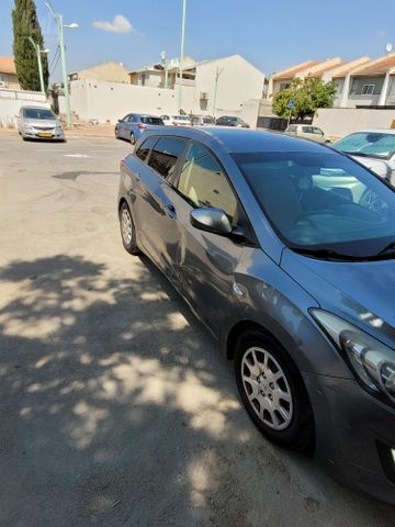 יונדאי i30
