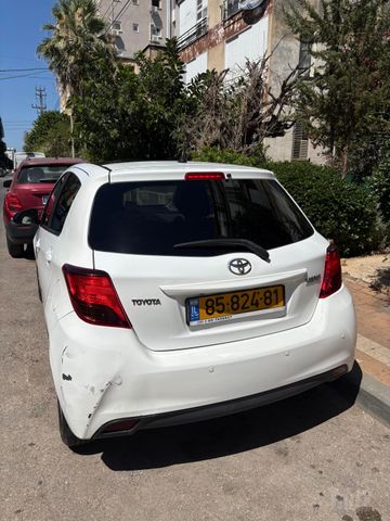טויוטה יאריס
